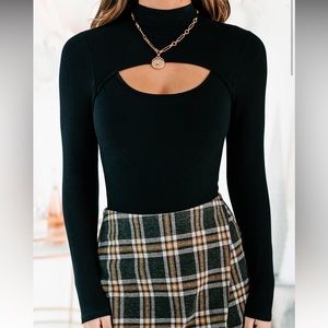 Keyhole long sleeve bodysuit